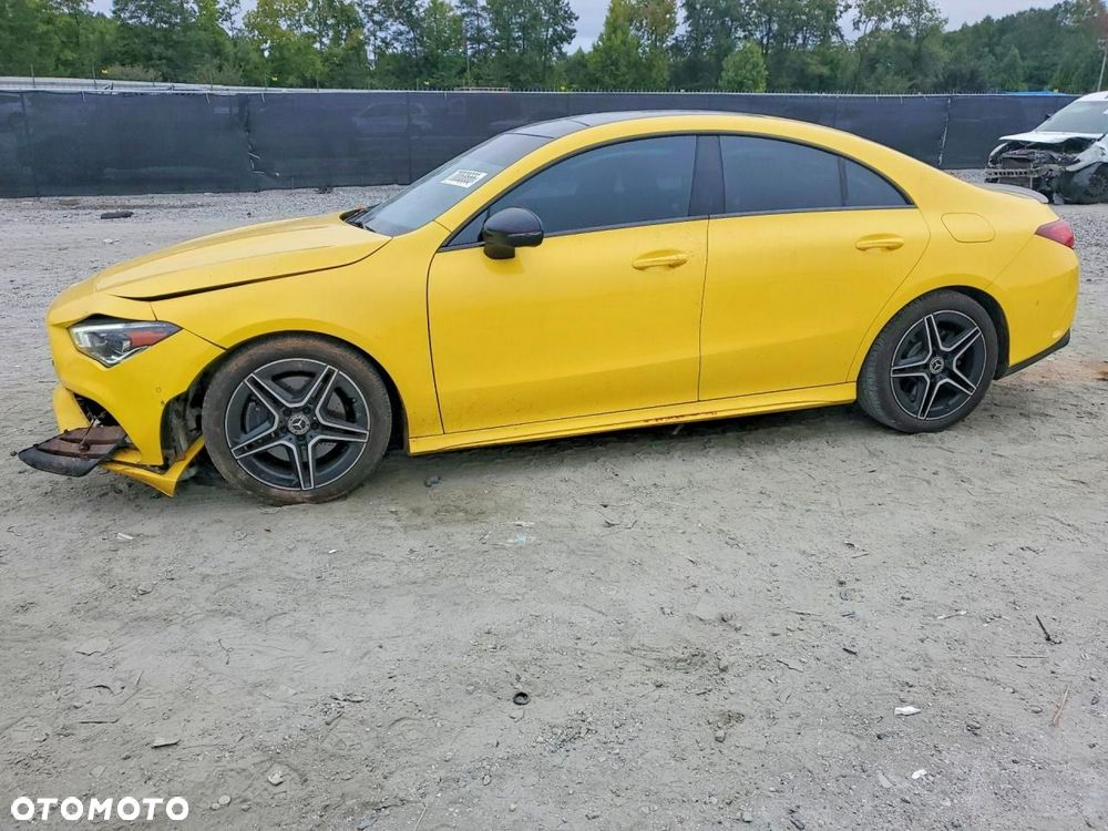 Mercedes-Benz CLA 250 4Matic 7G-DCT AMG Line - 3