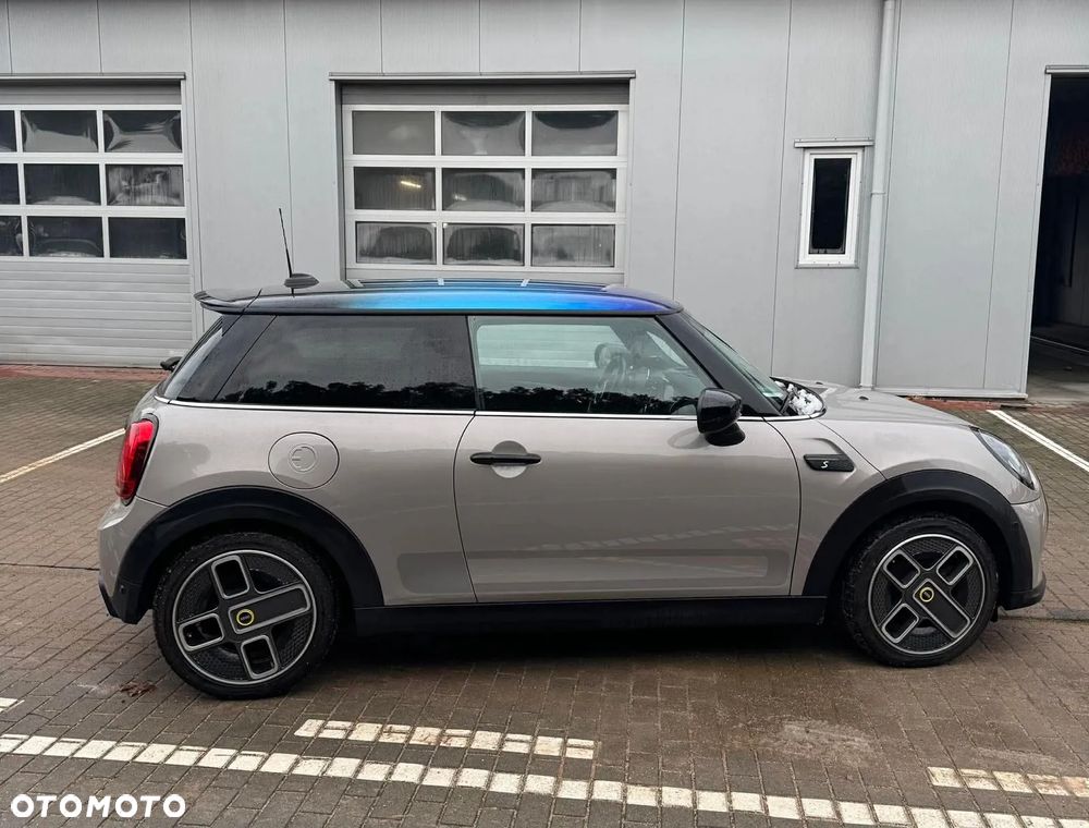 MINI Cooper S Sidewalk Trim - 3