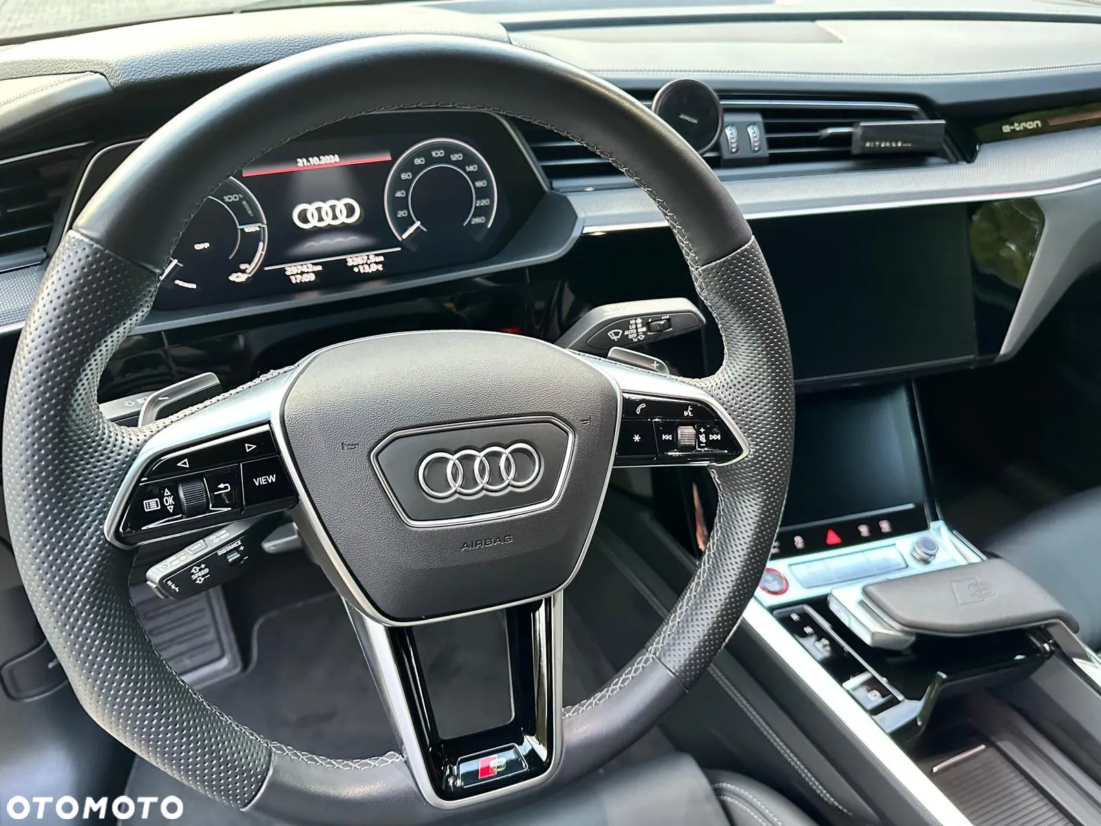 Audi e-tron S Quattro - 11