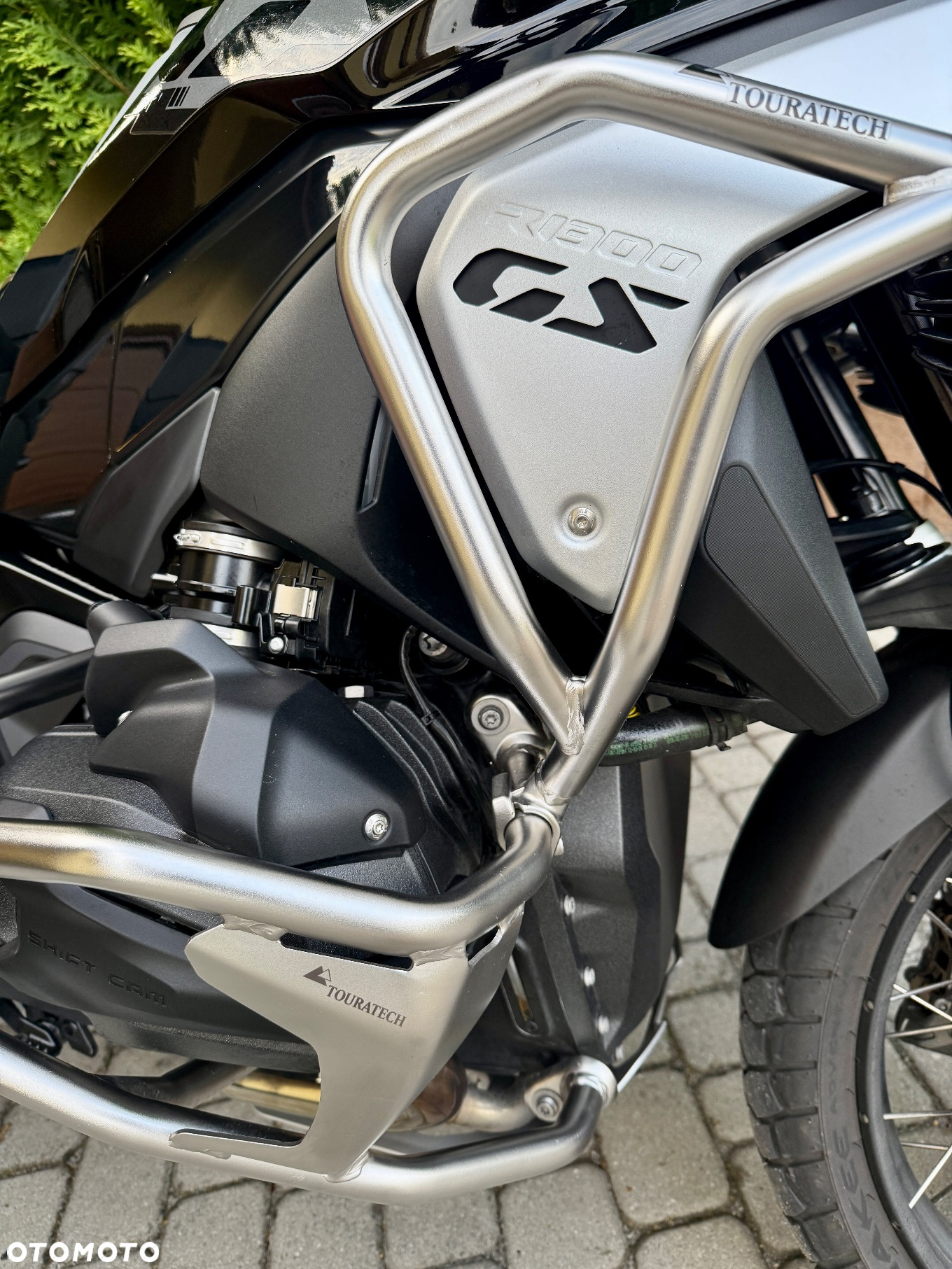 BMW R - 8