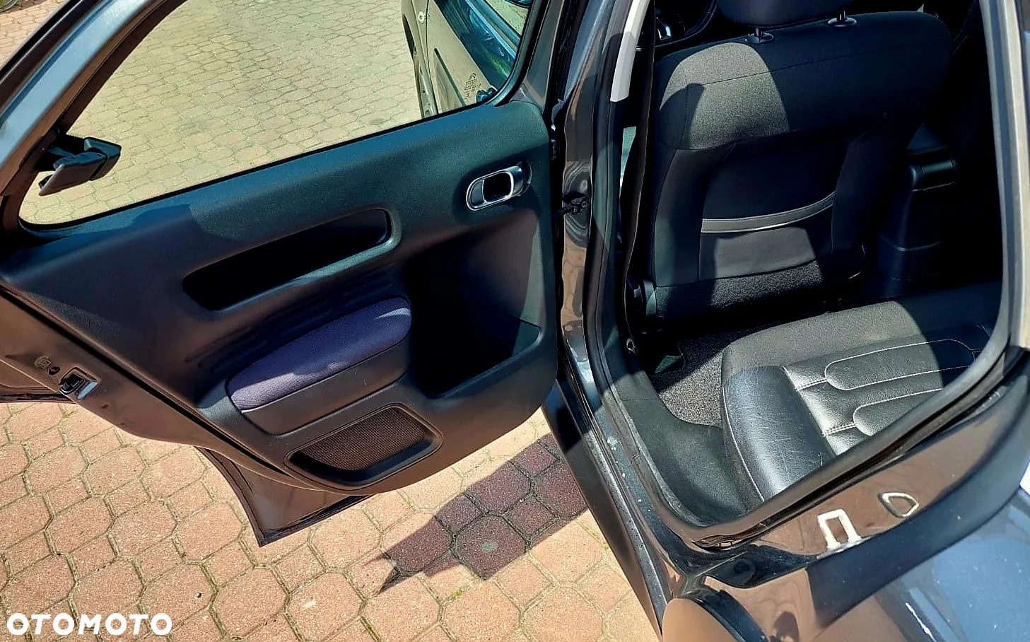 Citroën C4 Cactus PureTech 82 Business Class - 11