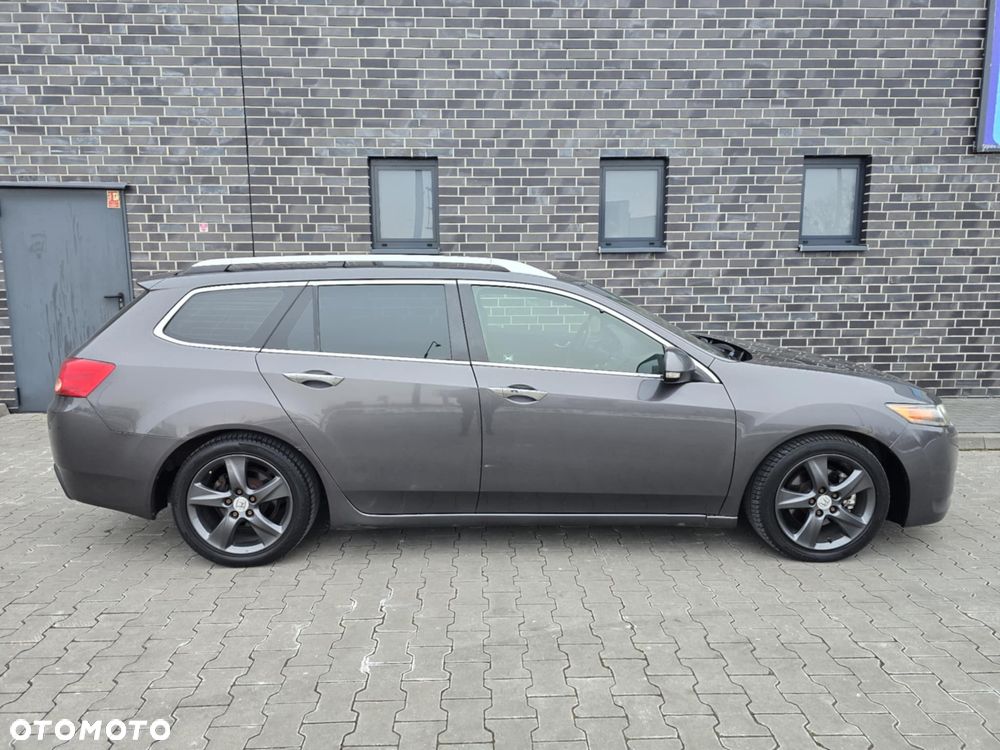 Honda Accord 2.0 Executive - 8