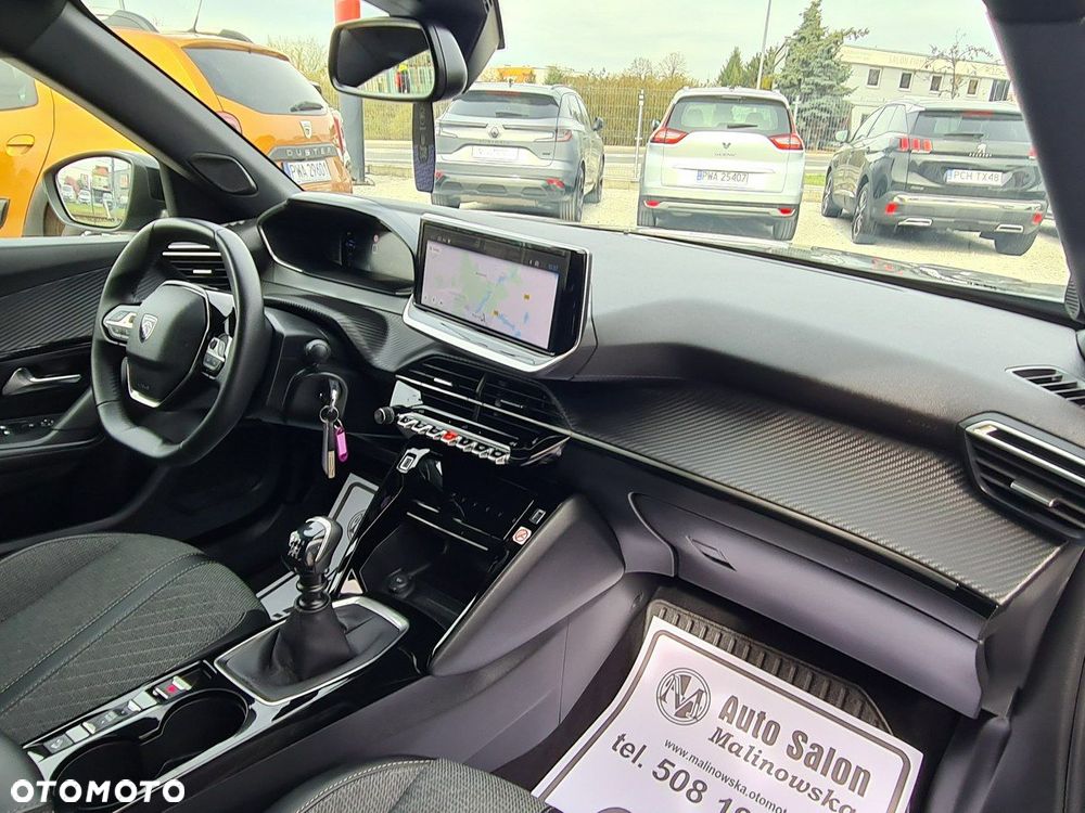 Peugeot 2008 PureTech 100 Allure S&S BVM6 - 32