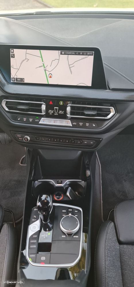 BMW 118 d Aut. Sport Line - 37