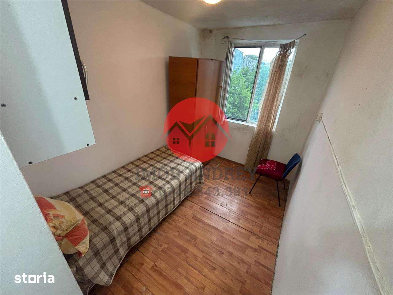 Garsoniera de vanzare Vest — fotografia 1