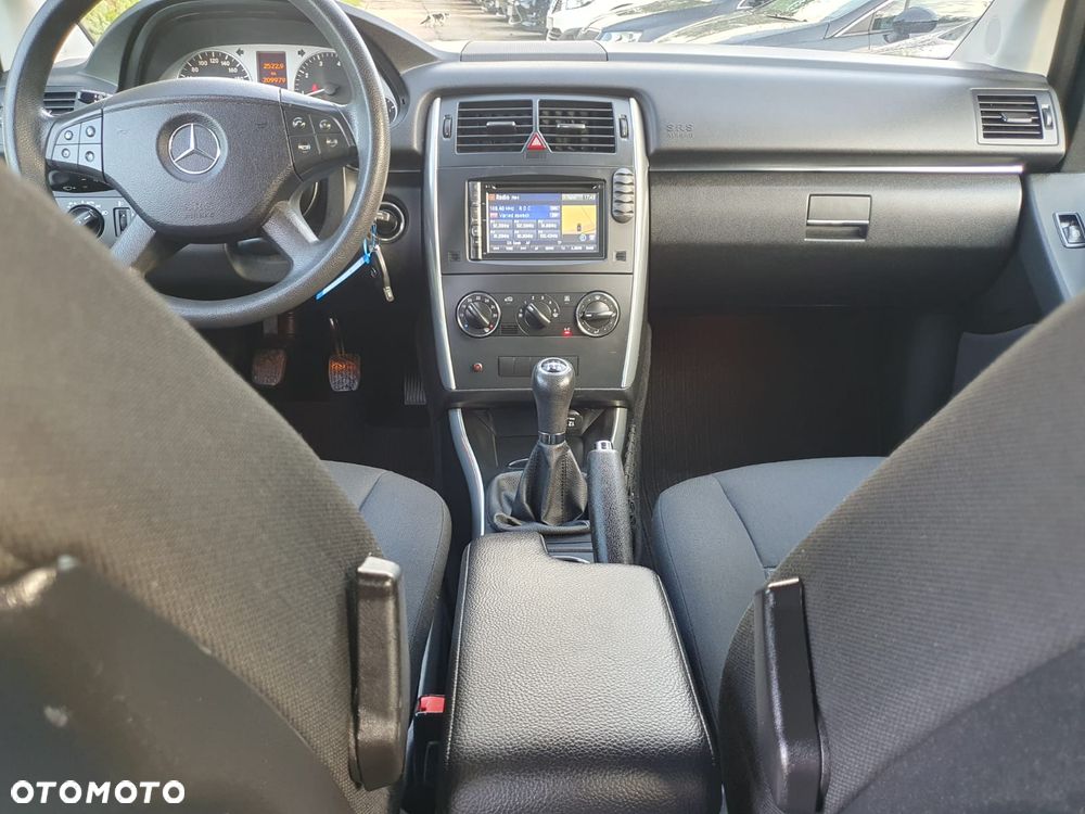 Mercedes-Benz Klasa B 150 BlueEFFICIENCY - 34