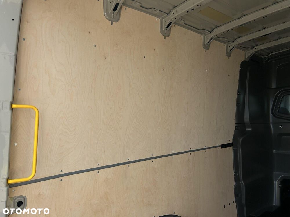 Volkswagen Crafter 35 Brygadówka/L4H3, 2.0 BiTDI 163KM, 4490mm, Wysoki dach, r.o. 4490 mm, manualna 6-biegowa - 13