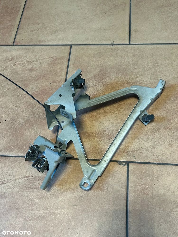 WSPORNIK BŁOTNIKA PRAWY BMW F01 7184180