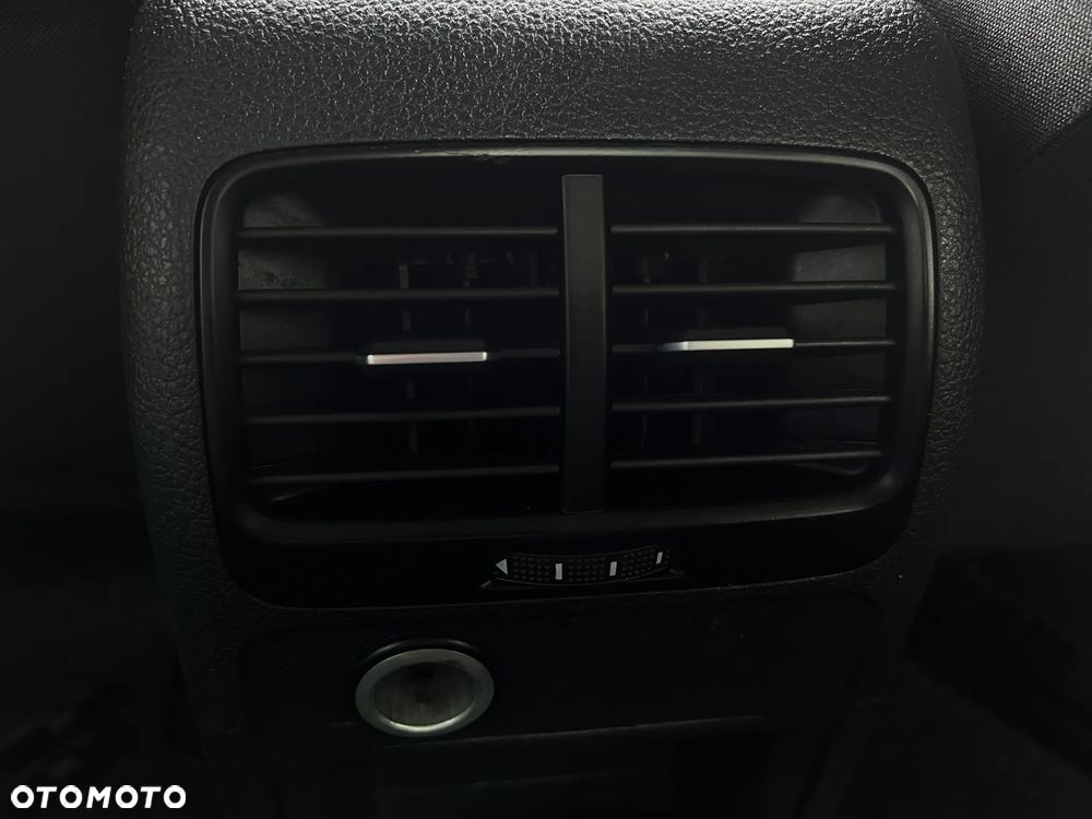 Volkswagen Jetta - 26