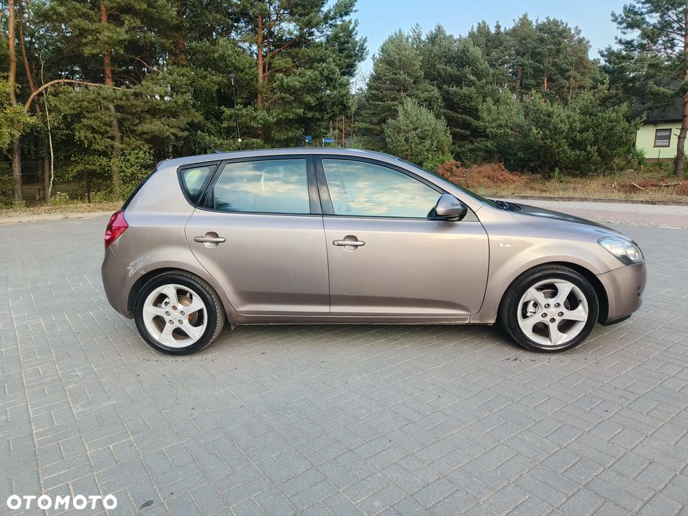 Kia Ceed Cee'd 2.0 crdi Optimum + - 2