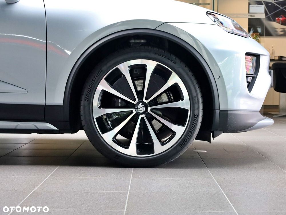 Porsche Macan - 11