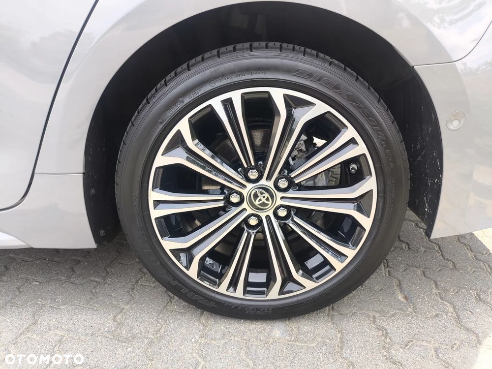 Toyota Corolla 1.8 Hybrid Comfort - 35