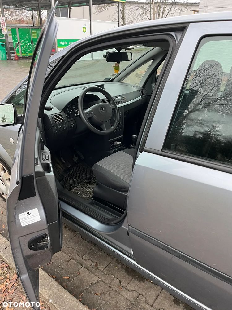 Opel Meriva - 11