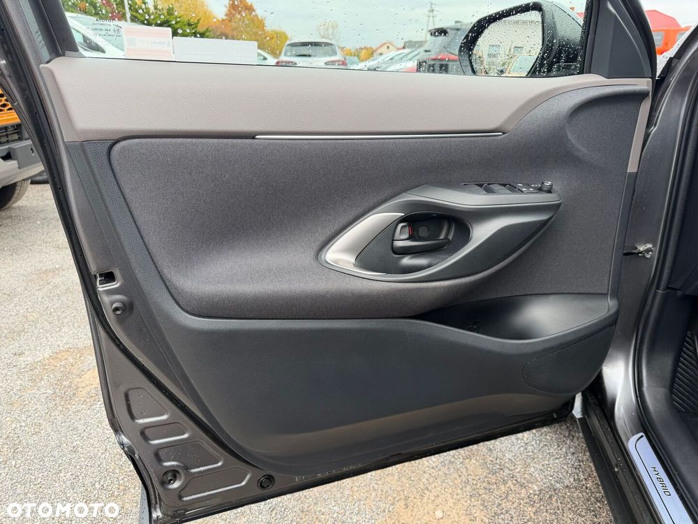 Toyota Yaris Cross Hybrid 1.5 Executive - 25