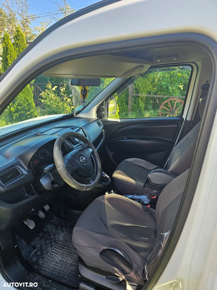 Opel COMBO - 4