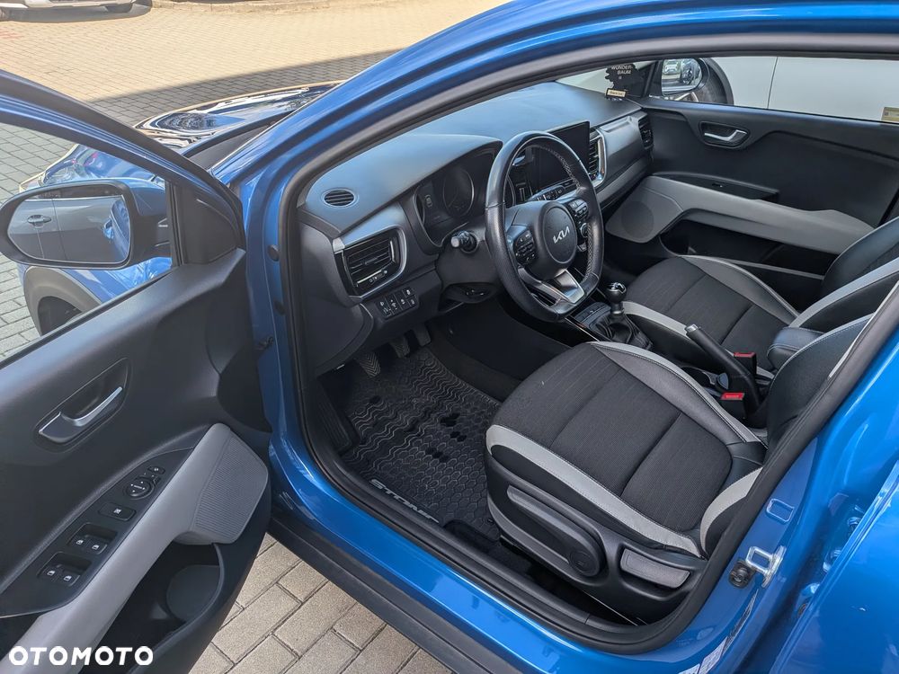 Kia Stonic 1.2 L - 8