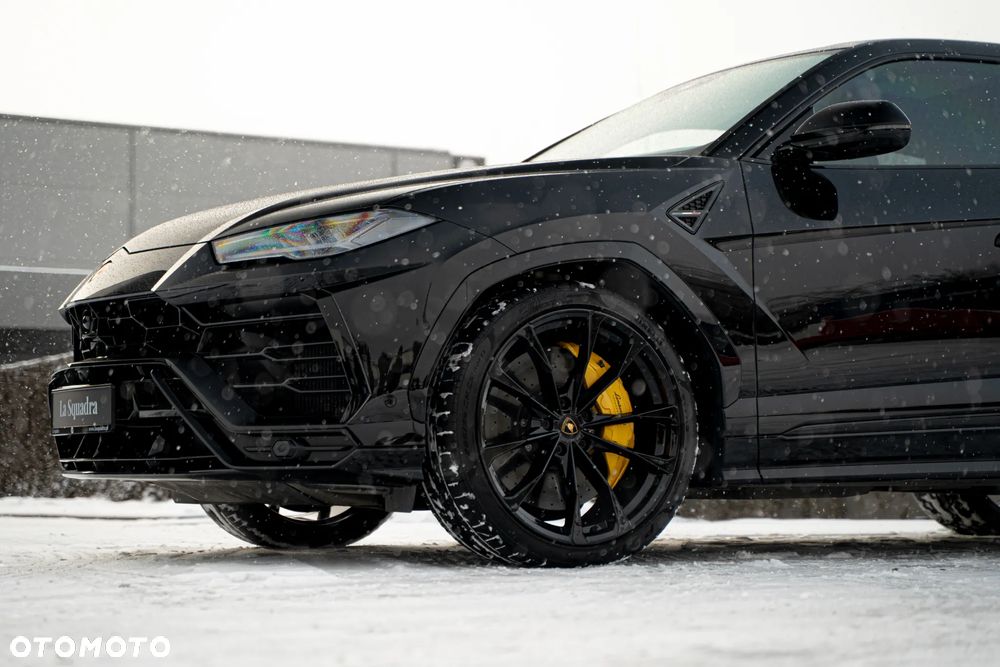 Lamborghini Urus - 10