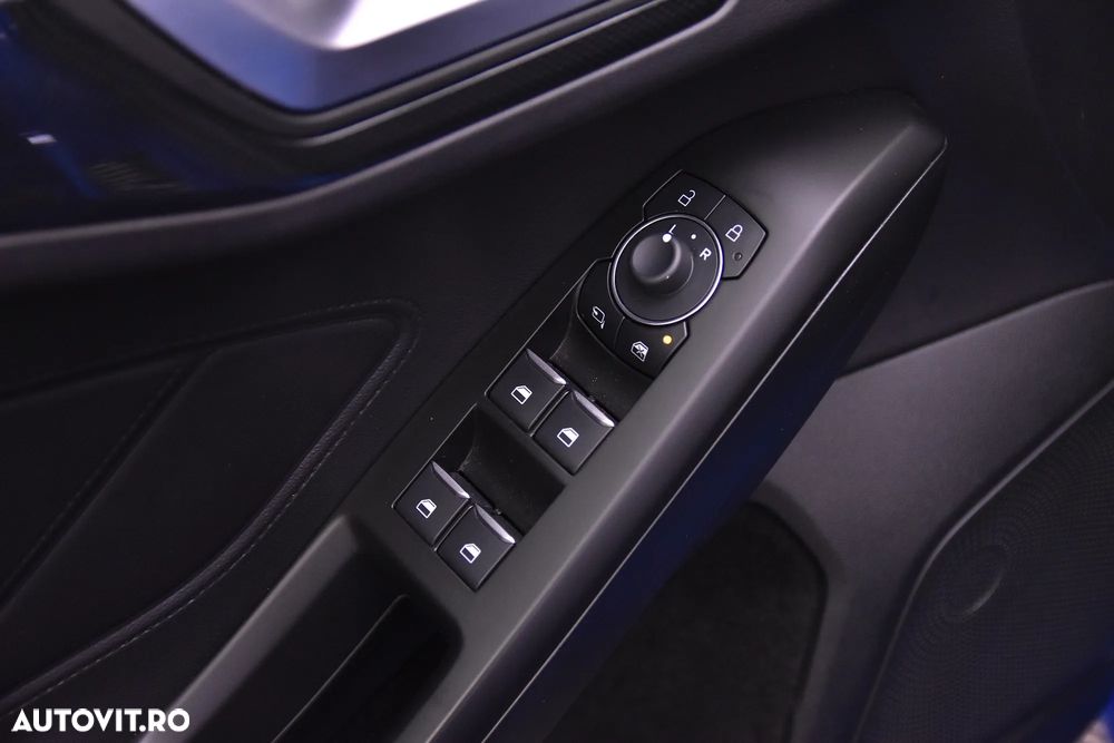 Ford Focus 1.0 EcoBoost 7DCT MHEV ST-Line - 14