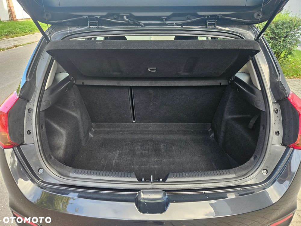 Kia Ceed 1.4 CVVT Attract - 13
