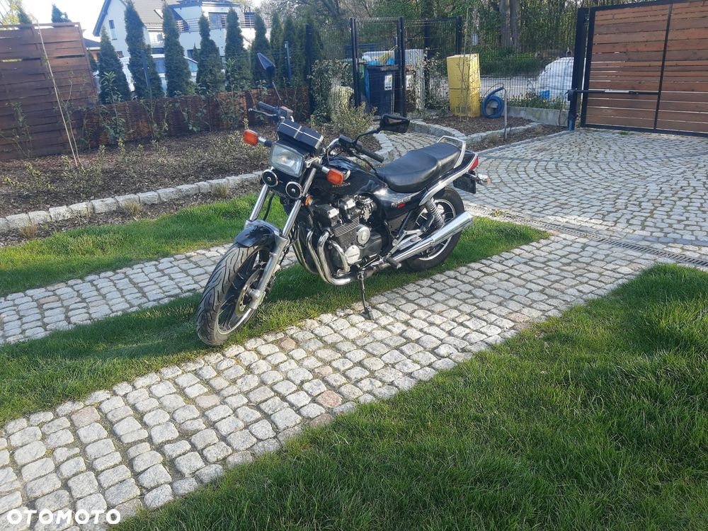 Honda CB - 16