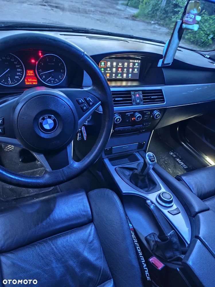 BMW Seria 5 - 17