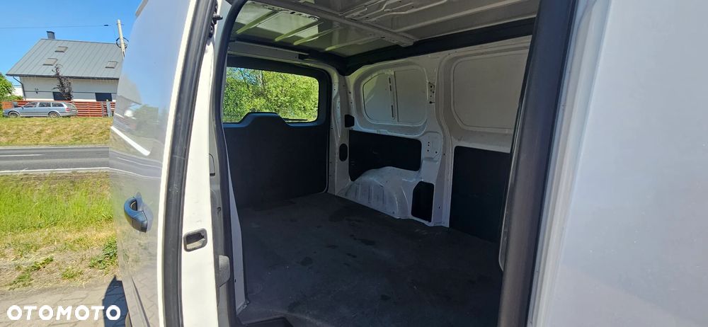 Opel Vivaro - 10