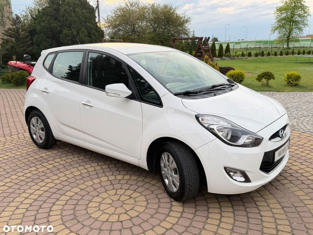 Hyundai ix20 - 40