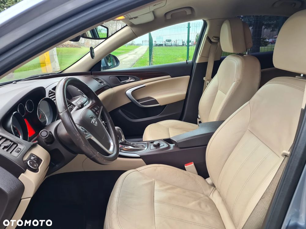 Opel Insignia - 13