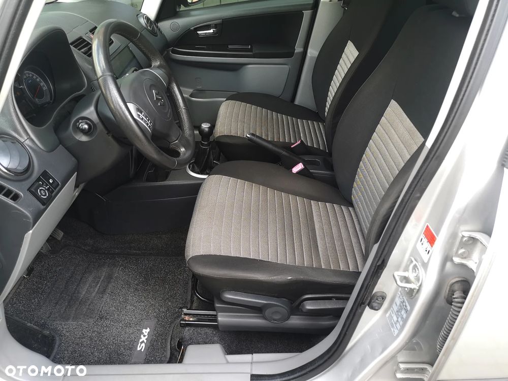 Suzuki SX4 1.6 Comfort 4WD - 21