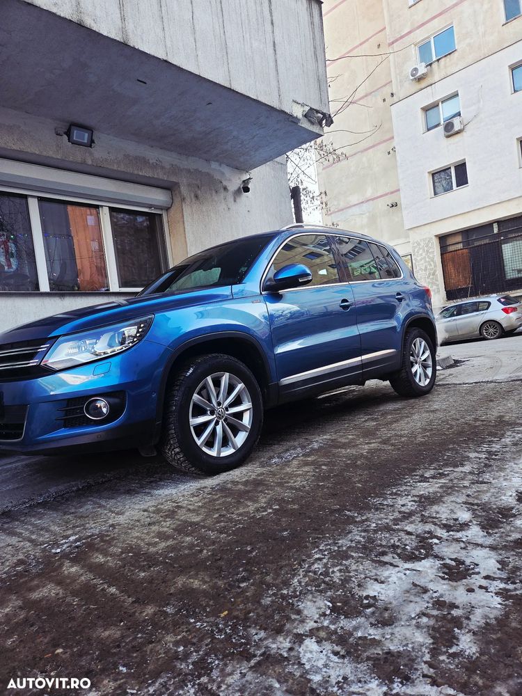 Volkswagen Tiguan 2.0 TDI SCR 4MOTION BlueMotion Technology DSG Lounge Sport & Style - 24