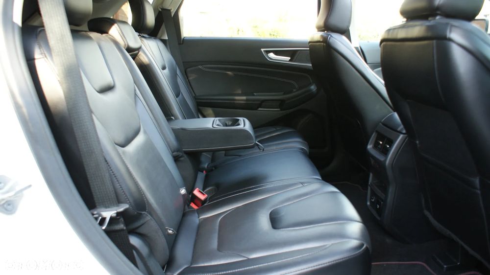 Ford Edge - 24