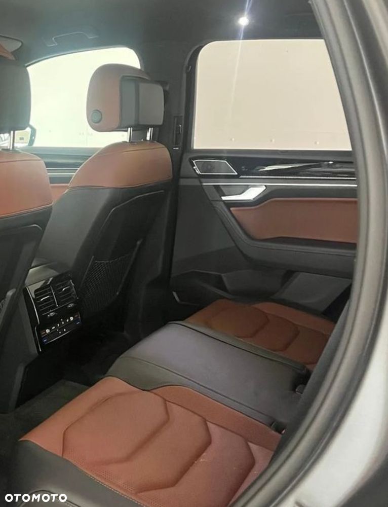 Volkswagen Touareg - 10