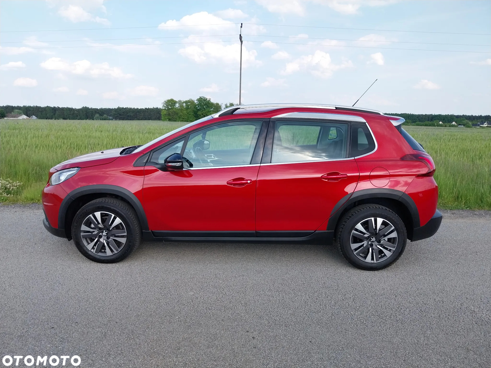 Peugeot 2008 - 8