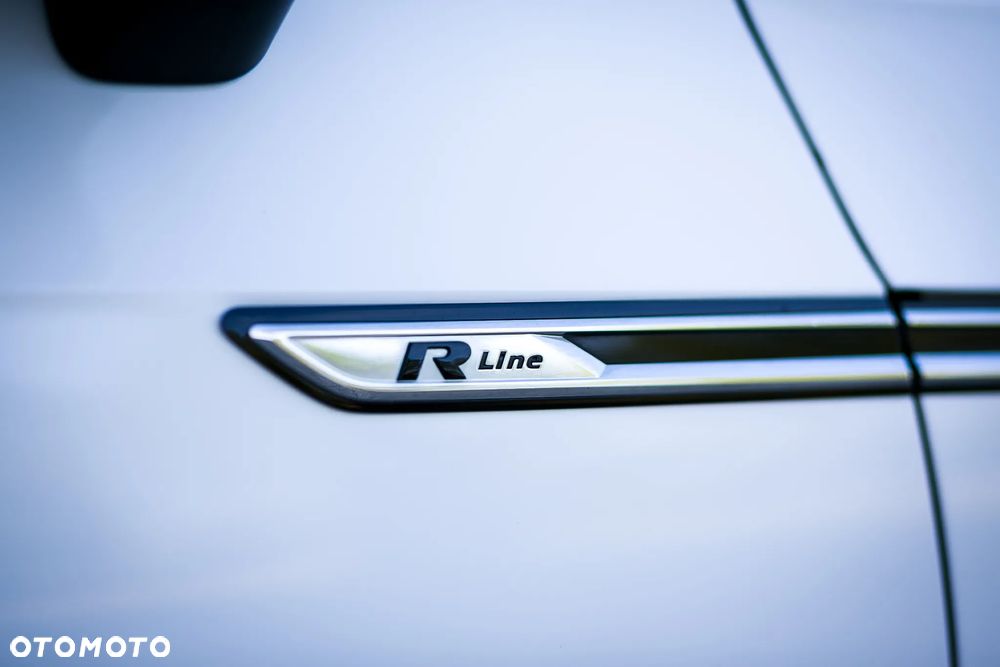 Volkswagen Arteon 2.0 TDI SCR R-Line DSG - 15