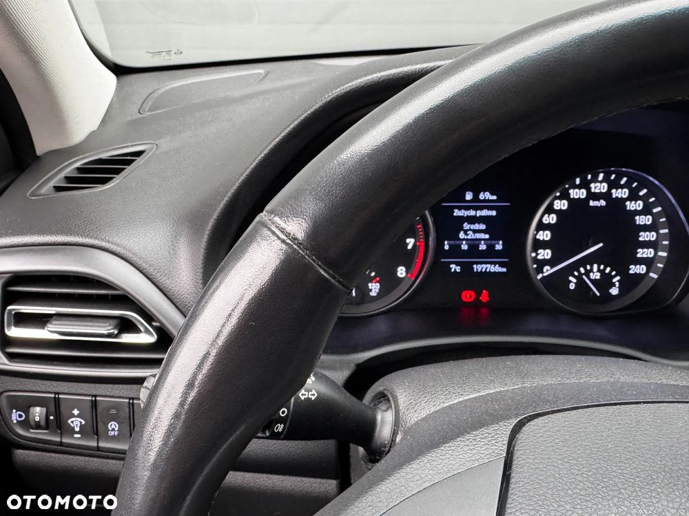 Hyundai i30 1.5 DPI Smart - 27