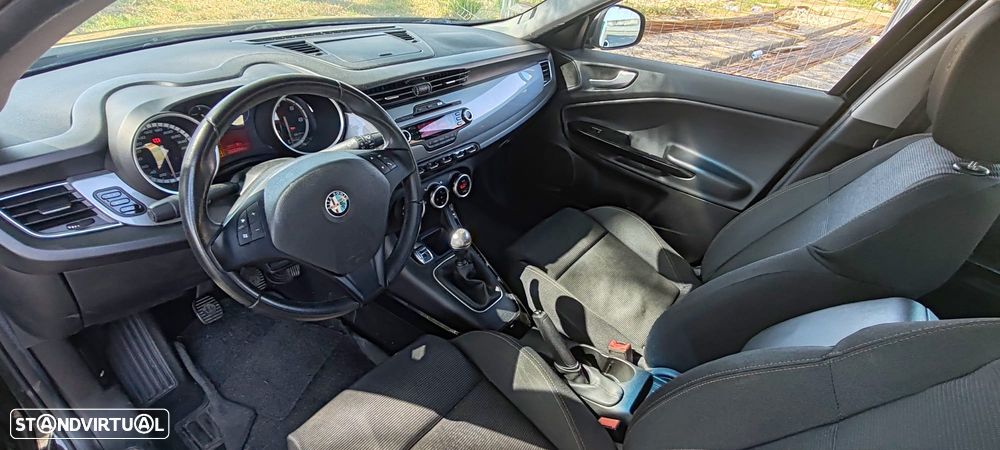Alfa Romeo Giulietta 1.6 JTDM 16V Turismo - 6