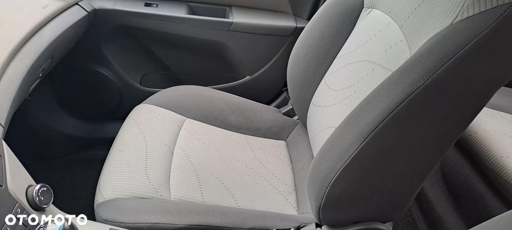 Chevrolet Cruze - 14