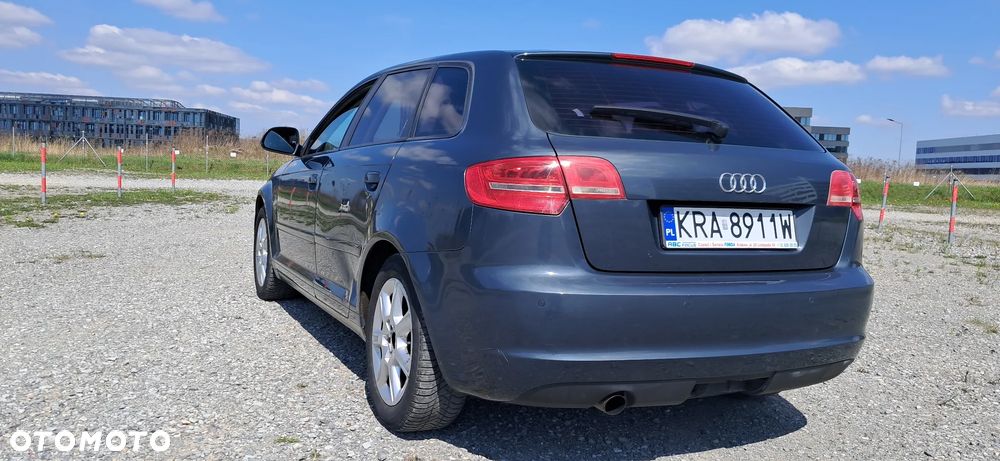 Audi A3 Sportback 1.6 TDI DPF Attraction - 6