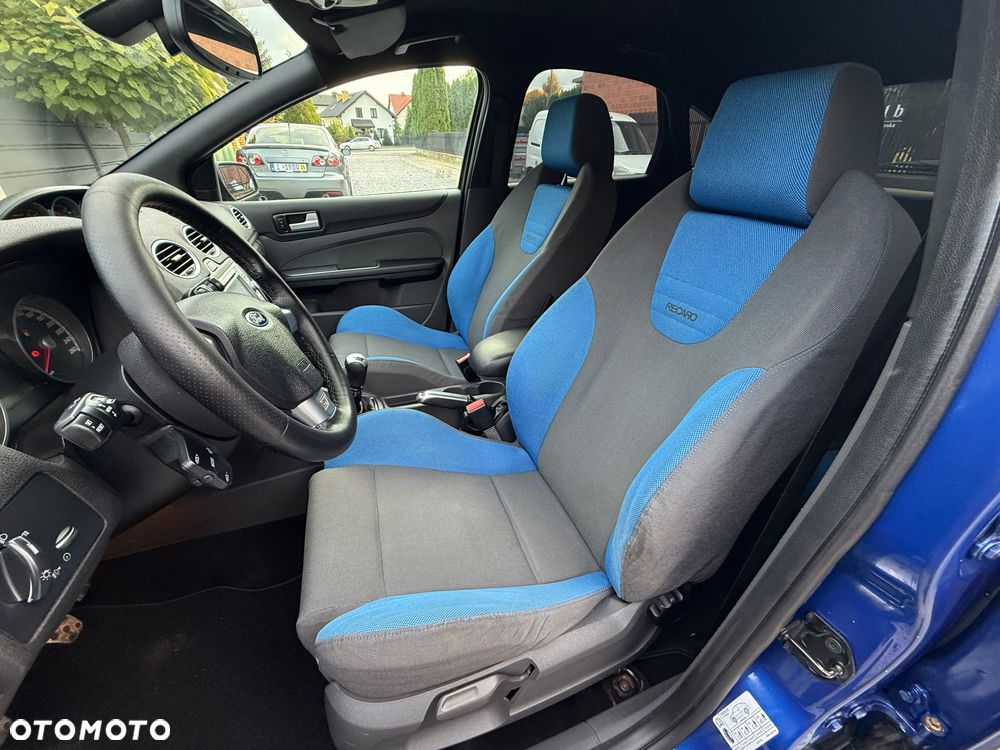 Ford Focus 2.5 ST - 24