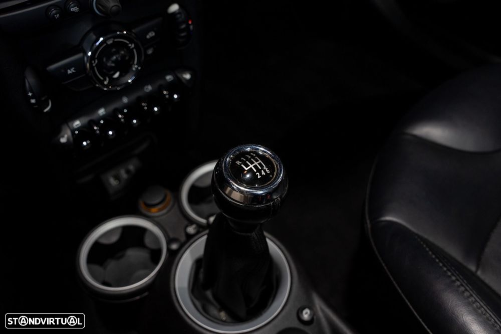 MINI Cabrio Cooper D - 14