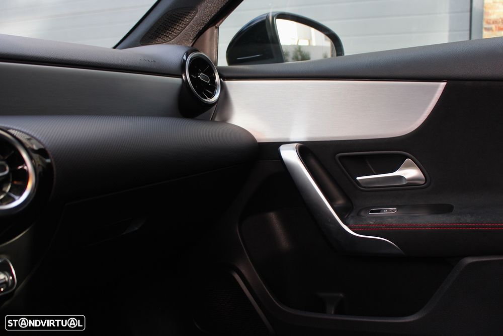 Mercedes-Benz A 180 d AMG Line Aut. - 32