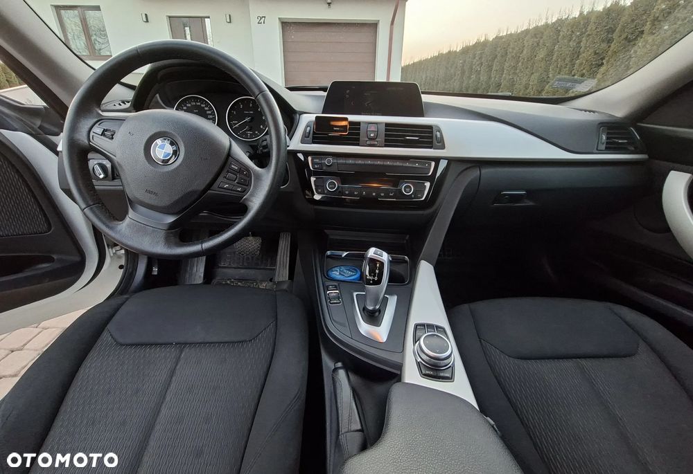 BMW Seria 3 318d - 7