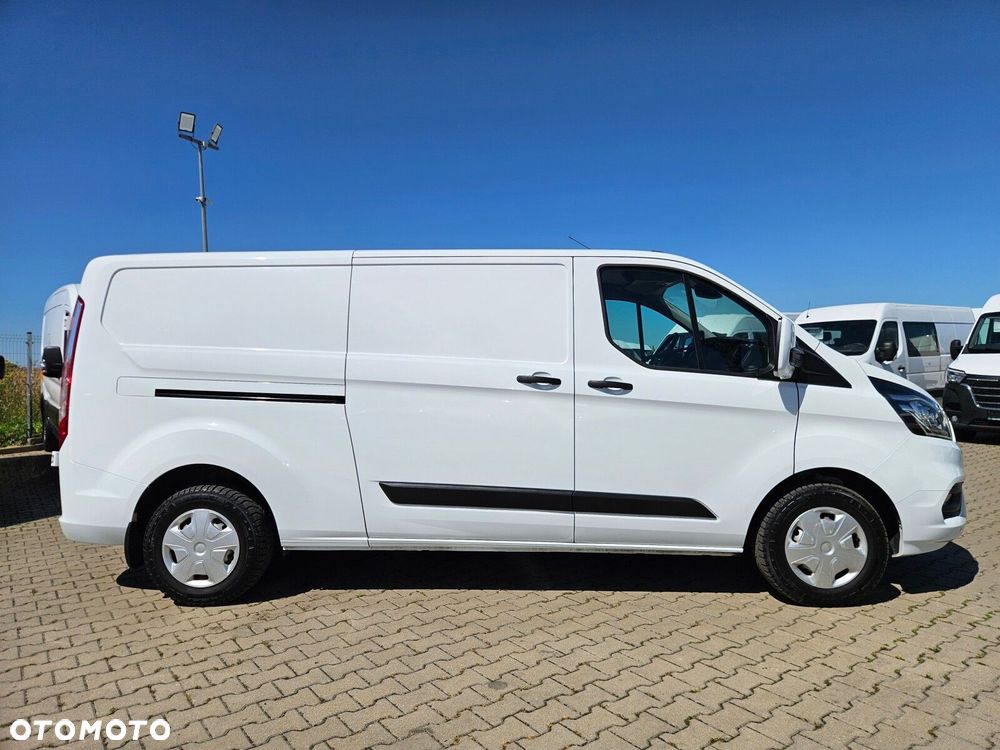 Ford transit-custom L2H1 *65900zł NETTO* Zabudowa warsztatowa 2.0TdCi/170KM - 9