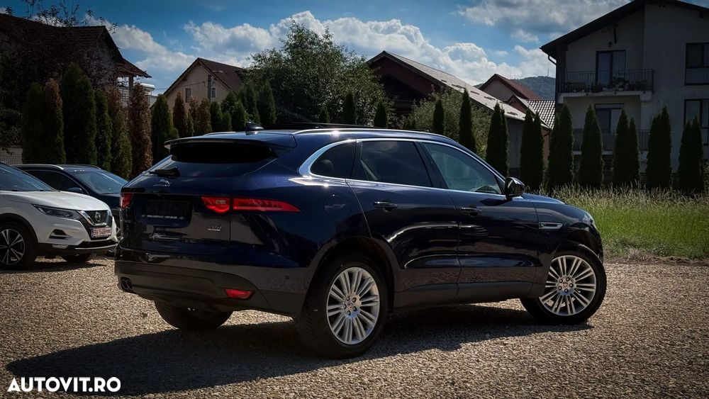 Jaguar F-Pace 20d AWD Aut. Portfolio - 12