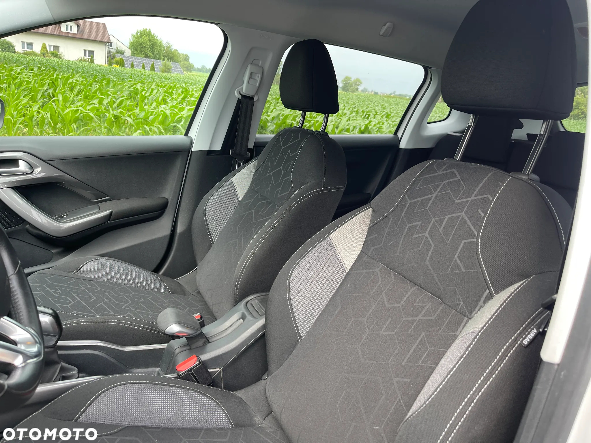 Peugeot 2008 1.2 Pure Tech Style - 12