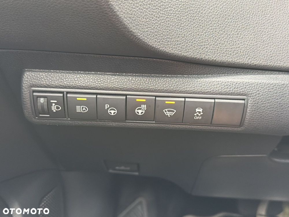 Toyota Corolla 1.8 Hybrid Selection - 16