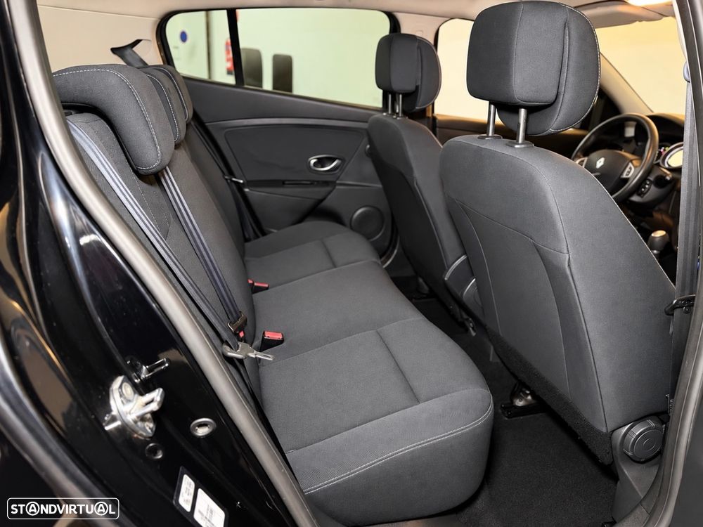 Renault Mégane 1.5 dCi Dynamique - 10