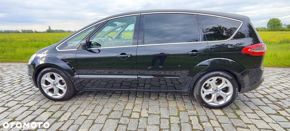 Ford S-Max - 25