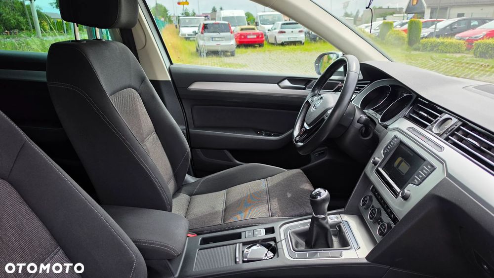 Volkswagen Passat Variant 2.0 TDI (BlueMotion Technology) Trendline - 7