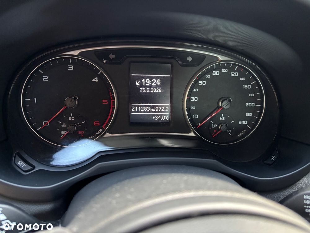 Audi A1 Sportback 1.6 TDI S line edition - 16